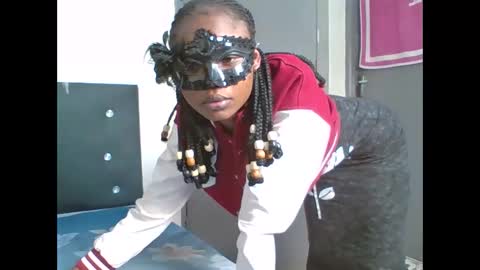 mimi online show from April 2026 06:52:01 PM