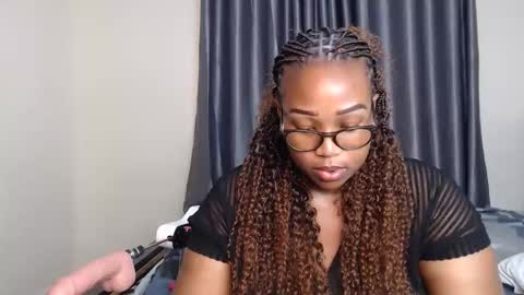 sexy online show from November 2025 02:29:01 PM