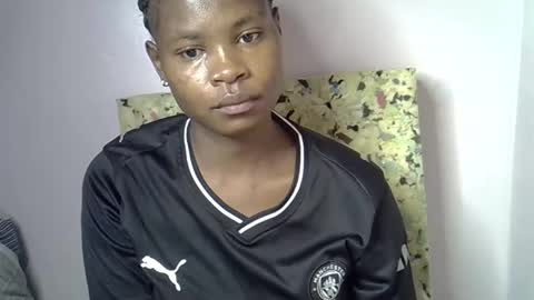 Snapshot of sexy_molyne chatting on February 2026 11:56:02 PM Molyne online show from February 2026 11:56:02 PM