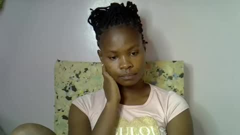 Snapshot of sexy_molyne chatting on February 2026 06:04:02 PM Molyne online show from February 2026 06:04:02 PM