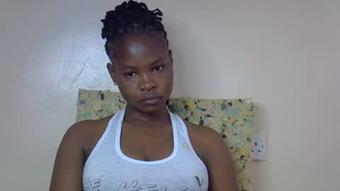 Molyne online show from April 2026 12:16:02 AM