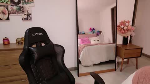 sexy nattaly online show from September 2025 12:57:02 AM