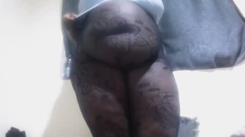 Princess online show from November 2025 12:41:01 AM