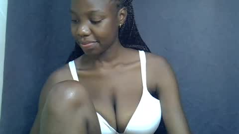 sexy_peach4 online show from July 2026 10:01:01 PM