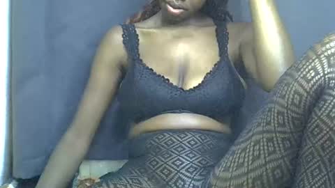 sexy_peach4 online show from July 2026 10:24:02 PM