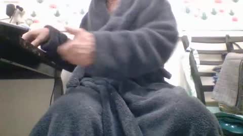 Daddy online show from October 2025 08:32:01 AM