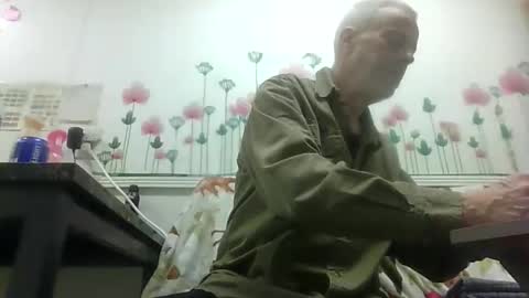 Daddy online show from February 2026 12:26:01 AM