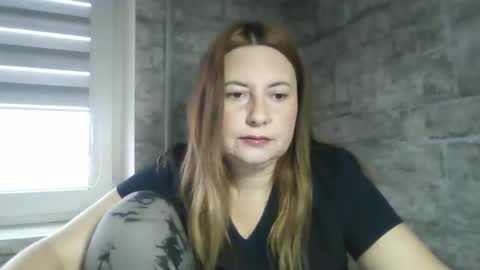 Olivia online show from December 2025 07:57:02 AM
