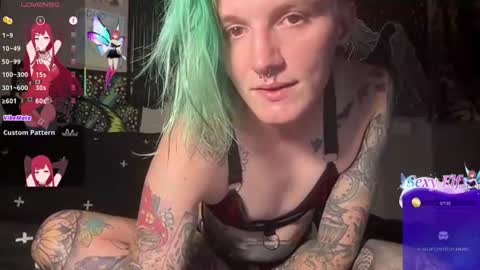 Snapshot of sexyaltftm chatting on July 2026 04:41:01 AM Ollie online show from July 2026 04:41:01 AM
