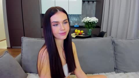 Snapshot of sexyangeloux chatting on January 2025 11:19:02 PM Lou online show from January 2025 11:19:02 PM