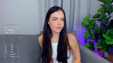 Snapshot of sexyangeloux chatting on October 2025 08:07:02 PM Lou online show from October 2025 08:07:02 PM