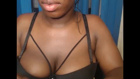 sexyannx online show from September 2025 07:03:01 PM