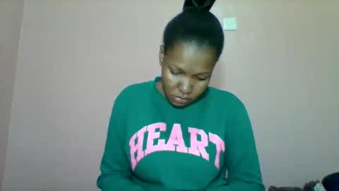 Snapshot of sexyapple2002 chatting on September 2025 08:43:01 PM sexyapple2002 online show from September 2025 08:43:01 PM