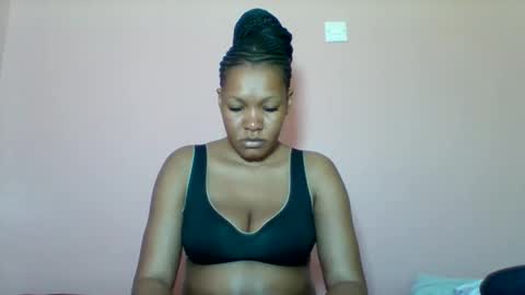 Snapshot of sexyapple2002 chatting on September 2025 07:11:02 AM sexyapple2002 online show from September 2025 07:11:02 AM