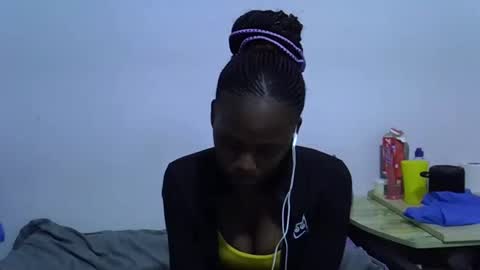 sexybeiby1 online show from April 2026 06:10:01 PM