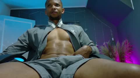 Snapshot of sexyblack1993 chatting on December 2024 09:40:02 AM sexyblack online show from December 2024 09:40:02 AM