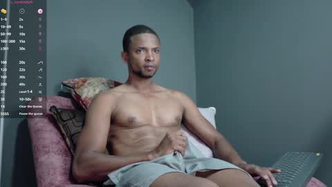 Snapshot of sexyblack1993 chatting on February 2025 10:48:02 AM sexyblack online show from February 2025 10:48:02 AM