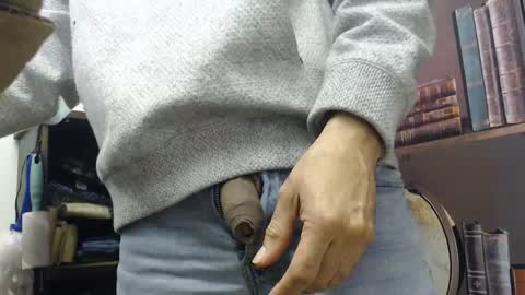 Daniel online show from December 2024 11:02:02 PM