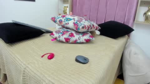 Snapshot of sexybrown_2005 chatting on December 2024 06:06:01 AM sexybrown_2005 online show from December 2024 06:06:01 AM