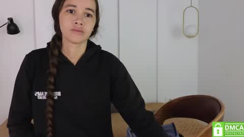 chanell and yina online show from September 2025 12:49:02 PM