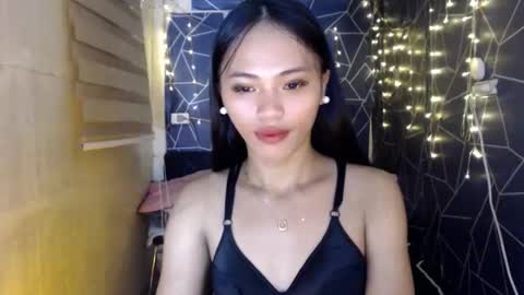 Miss Cheng online show from November 2025 06:25:01 AM