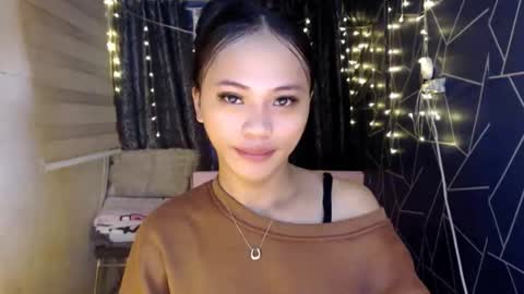 Miss Cheng online show from November 2025 07:30:01 AM