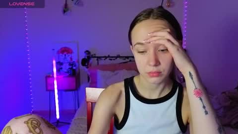 Sophia online show from October 2025 08:06:01 AM