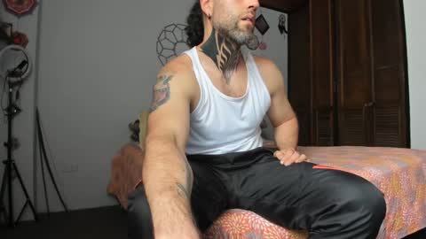 Antonioylola online show from December 2024 06:40:01 PM