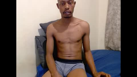 Snapshot of sexycouplexx01 chatting on February 2026 05:24:01 PM sexycouplexx01 online show from February 2026 05:24:01 PM