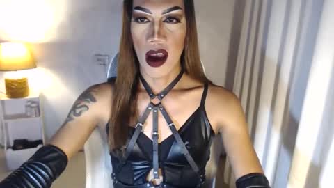 Devine online show from December 2025 02:06:02 AM