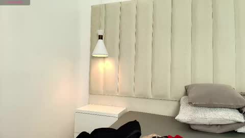 Vanessa online show from November 2025 08:29:01 PM