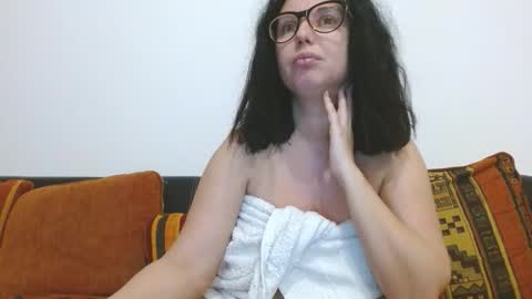 Eva online show from December 2025 03:22:02 AM