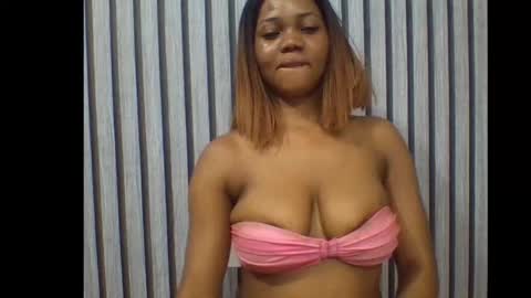 sexyeye368293 online show from December 2025 01:10:01 AM