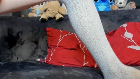 Ari online show from December 2025 05:02:01 AM