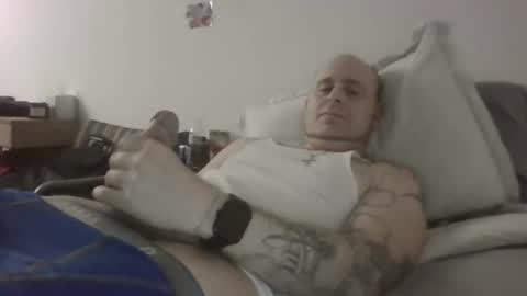 Snapshot of sexyfredy7722 chatting on January 2026 03:43:02 AM sexyfredy7722 online show from January 2026 03:43:02 AM