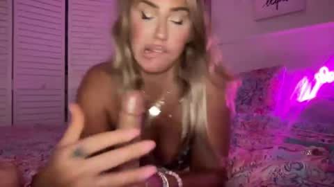 Ashley Love online show from September 2025 05:31:01 AM