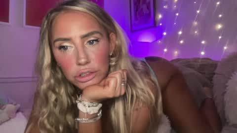 Snapshot of sexygoodvibebabe69 chatting on July 2026 09:26:02 AM Ashley Love online show from July 2026 09:26:02 AM