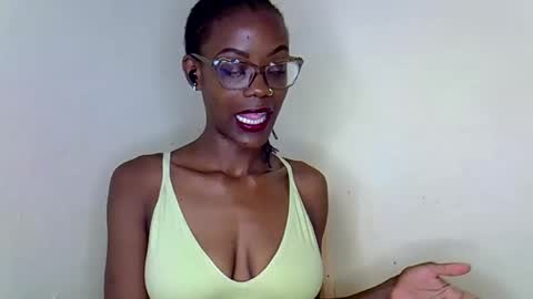 SexyHollyMontana1111 online show from March 2026 07:34:01 AM