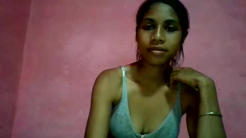 Snapshot of sexyjolie586 chatting on June 2026 05:27:01 PM sexyjolie586 online show from June 2026 05:27:01 PM