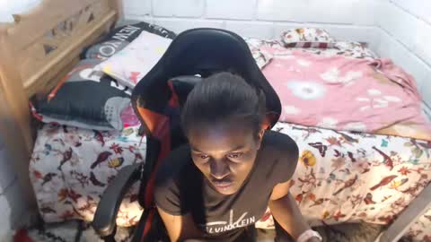 sexyjustin202 online show from January 2025 03:31:01 AM