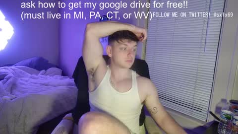 Snapshot of sexylax69 chatting on February 2025 01:32:01 AM sexylax69 online show from February 2025 01:32:01 AM