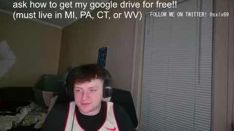 Snapshot of sexylax69 chatting on March 2025 01:32:02 AM sexylax69 online show from March 2025 01:32:02 AM