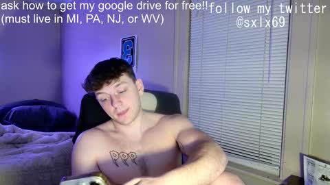 Snapshot of sexylax69 chatting on March 2025 12:44:01 AM sexylax69 online show from March 2025 12:44:01 AM