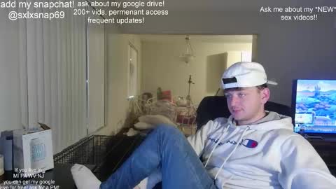 Snapshot of sexylax69 chatting on November 2025 01:22:02 AM sexylax69 online show from November 2025 01:22:02 AM