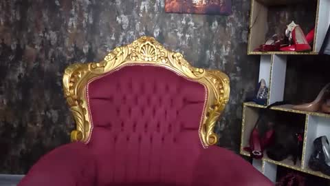 Snapshot of sexylilian chatting on May 2026 10:42:01 AM Mistress Lilian Lestrange online show from May 2026 10:42:01 AM