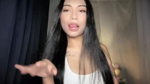 Snapshot of sexylovesappira chatting on June 2026 03:50:01 PM maxine online show from June 2026 03:50:01 PM