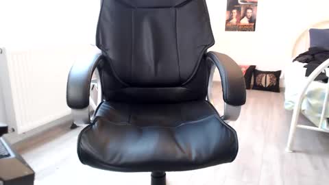 Vincent Vega online show from January 2025 01:51:02 PM