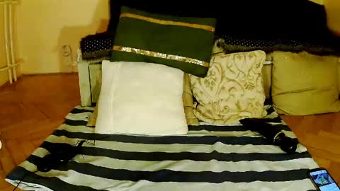 Squirty Maya Gold online show from June 2026 06:57:01 PM