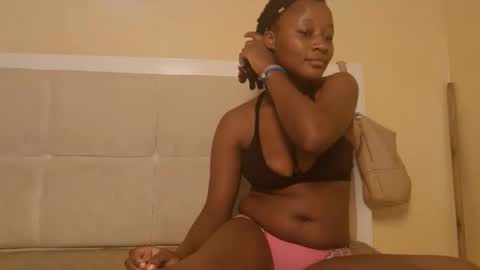 Miss mia online show from September 2025 07:15:01 PM