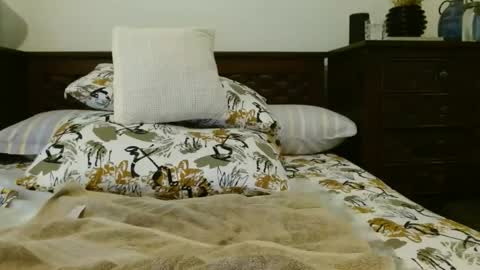 Miya online show from March 2026 03:34:01 AM